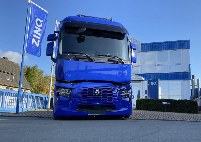 ZINQ setzt auf Elektromobilität mit Renault Trucks: Erste vollelektrische Sattelzugmaschinen im Einsatz
